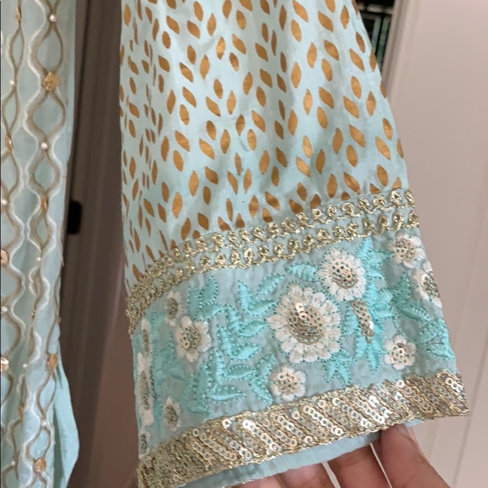 Kurti - Picture 3 of 3